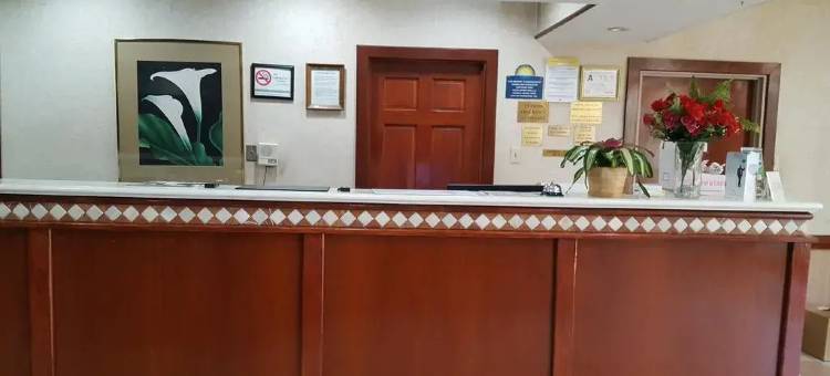 南派恩斯派恩赫斯特温德姆戴斯酒店及会议中心(Days Inn & Conf Center by Wyndham Southern Pines Pinehurst)图片