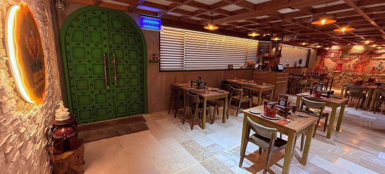 Ikonic酒店 - Bhushi Dam Lonavala(Ikonic Hotel - Bhushi Dam Lonavala)图片