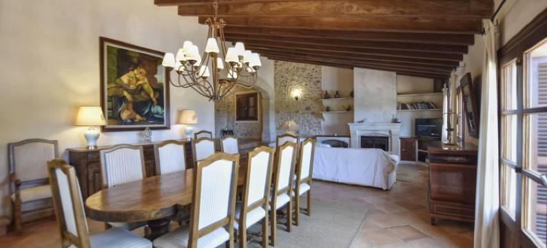 Spacious Petra Getaway with Pool图片