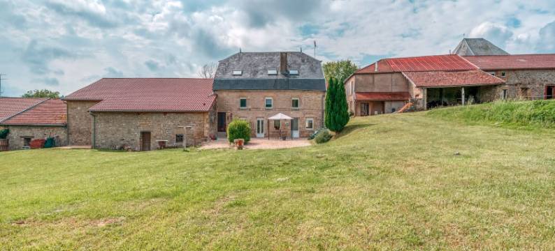 Cottage in Nouart Countryside图片