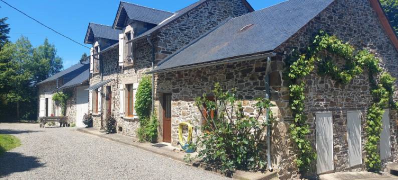 Holiday Home in Limoges with Saltwater Pool图片