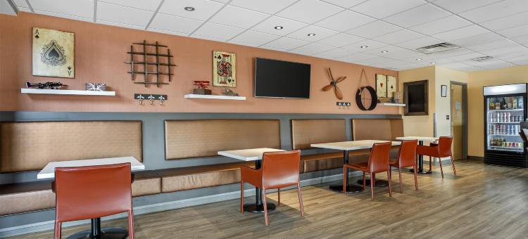 贝斯特韦斯特优质机场优质酒店(Best Western Plus Airport Inn  Suites)图片