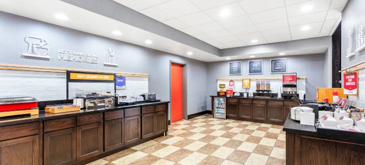 希尔顿欢朋酒店-迪卡尔布/近大学(Hampton Inn-DeKalb (Near the University))图片