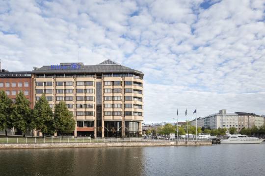 赫爾辛基斯特蘭德希爾頓酒店