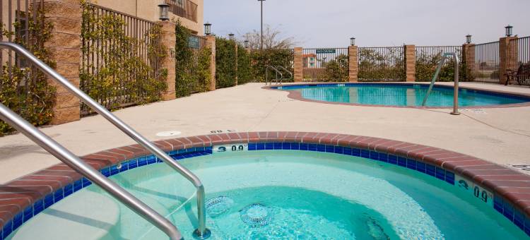 兰开斯特智选假日酒店(Holiday Inn Express Lancaster)图片