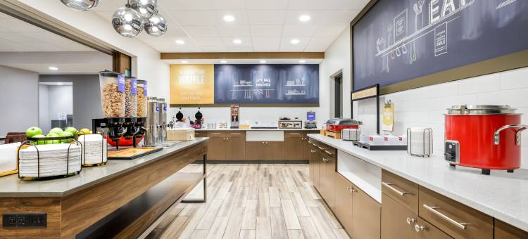 迈尔斯堡市中心汉普顿酒店(Hampton Inn by Hilton Fort Myers Downtown)图片