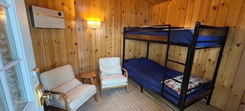 Welcome to the "Lake Cottage"  where lake Michigan waves are calling图片