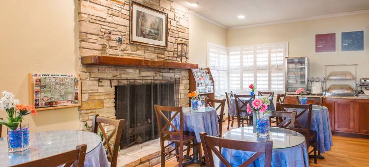 舒适酒店-卡梅尔海边(Comfort Inn Carmel by the Sea)图片