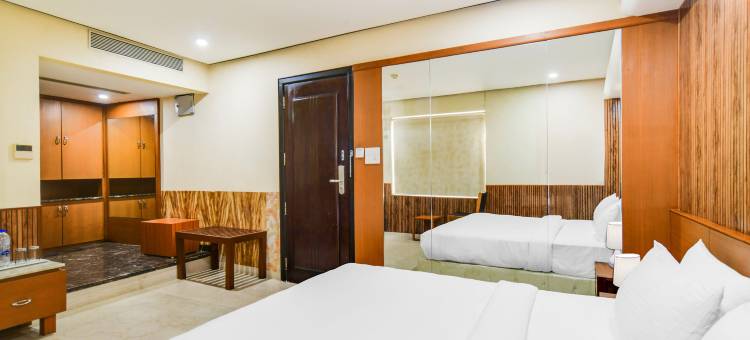 印多尔查潘市场的舒适豪华房(Palette by CheckIn Chappan Market Indore Formerly Sapphire Star)图片