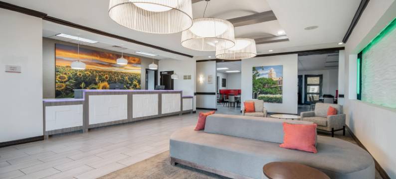 拉伯克浩枫温德姆酒店(Hawthorn Suites by Wyndham Lubbock)图片