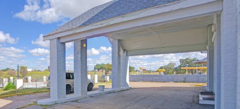 Hotel O 的日落旅馆 Flatonia I 10(Sunset Inn by Hotel O Flatonia I - 10)图片