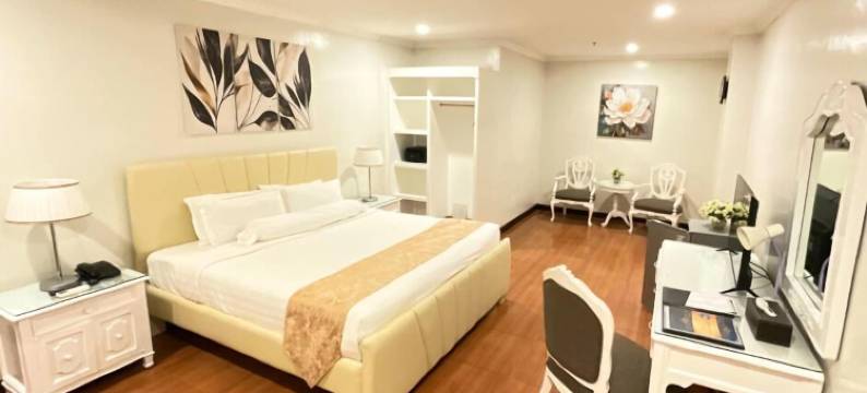 皇冠皇家酒店(Crown Royale Hotel)图片