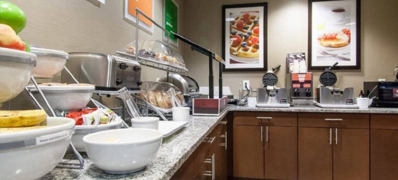 舒适套房酒店-中心/44号州际公路(Comfort Suites Central-I-44)图片