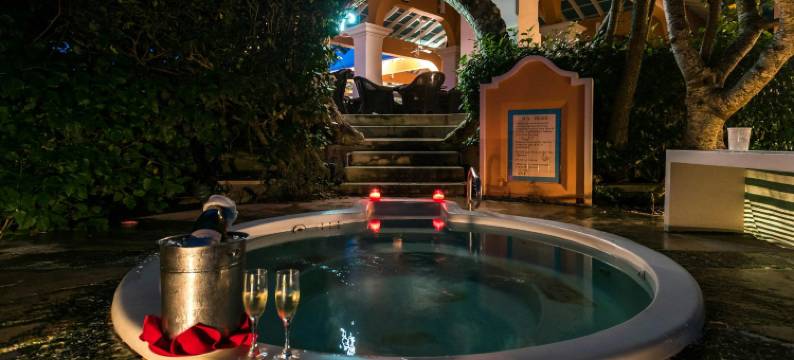 石窟湾海滩度假村(Grotto Bay Beach Resort)图片