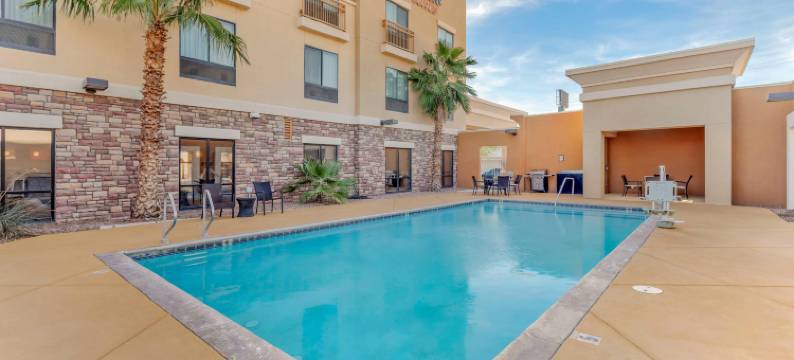 舒适套房酒店(Comfort Suites)图片