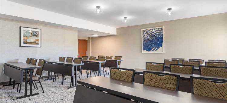 弗雷斯诺机场贝斯特韦斯特优质酒店(Best Western Plus Fresno Airport Hotel)图片