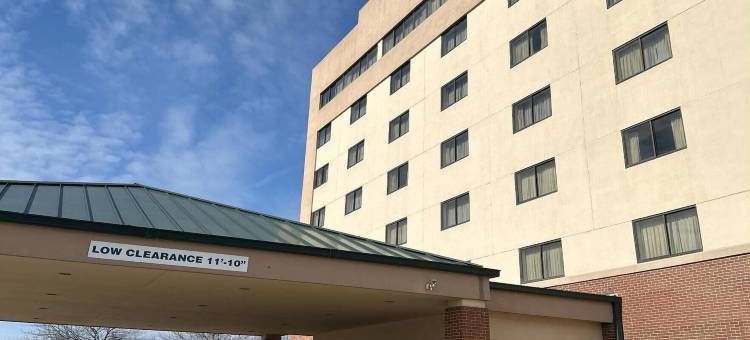 锡达拉皮兹万豪酒店(Radisson Hotel Cedar Rapids)图片
