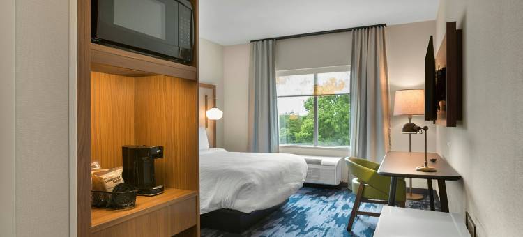 斯泰茨维尔万枫酒店及套房(Fairfield Inn & Suites Statesville)图片