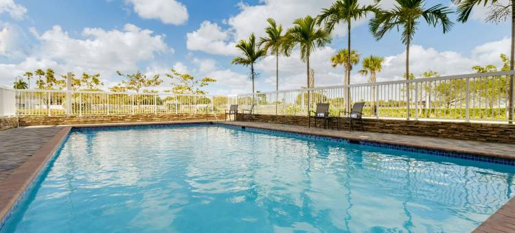霍姆斯泰德佛罗里达市万枫酒店及套房(Fairfield Inn & Suites Homestead Florida City)图片
