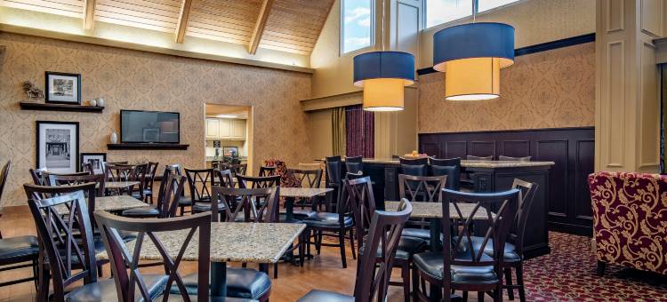 威廉斯堡里士满路欢朋套房酒店(Hampton Inn & Suites Williamsburg-Richmond Road)图片