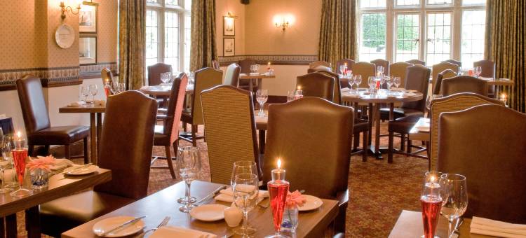 麦克唐纳德度假村(Macdonald Elmers Court Hotel and Resort)图片