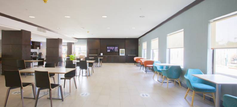 Holiday Inn & Suites 的林地(Holiday Inn & Suites SPRING - THE WOODLANDS AREA by IHG)图片