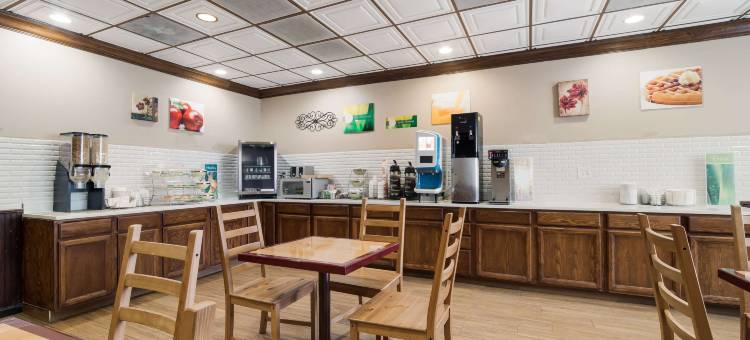 凯艺套房酒店(Quality Inn & Suites Conference Center Statesboro Historic District)图片