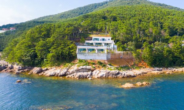 Geojedo Rieul Pool Villa Hotel Overview