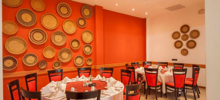 皇家嘉年华酒店(Fiesta Royale Hotel)图片