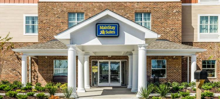 美茵斯坦套房酒店哈克伯里运动员小屋(MainStay Suites Hackberry Sportsman's Lodge)图片