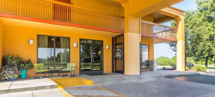 查尔斯顿 - 锡克斯顿品质酒店(Quality Inn Charleston - Sikeston)图片