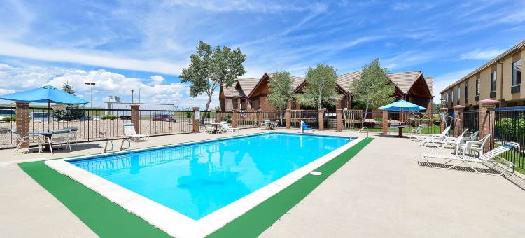 柯林斯堡东I-25美洲最佳价值套房酒店(Americas Best Value Inn and Suites Fort Collins East I-25)图片