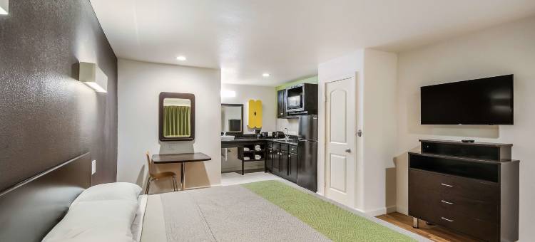 亨兹维尔6号公寓酒店(Studio 6 Huntsville, TX)图片