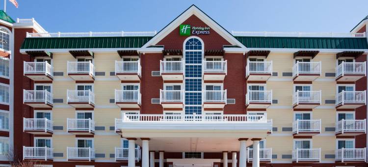 佩托斯基智选假日套房酒店(Holiday Inn Express & Suites Petoskey)图片