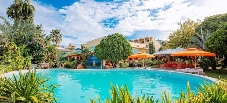 长滩岛天堂花园度假村酒店及会议中心 由 ASTON 提供支持(Paradise Garden Resort Hotel & Convention Center Boracay powered by ASTON)图片