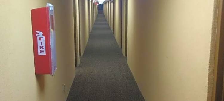 Travelodge by Wyndham Bloomington图片