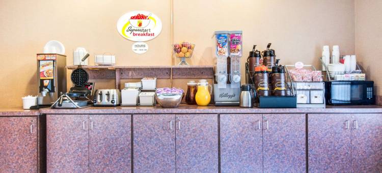 克林顿港速8酒店(Super 8 by Wyndham Port Clinton)图片