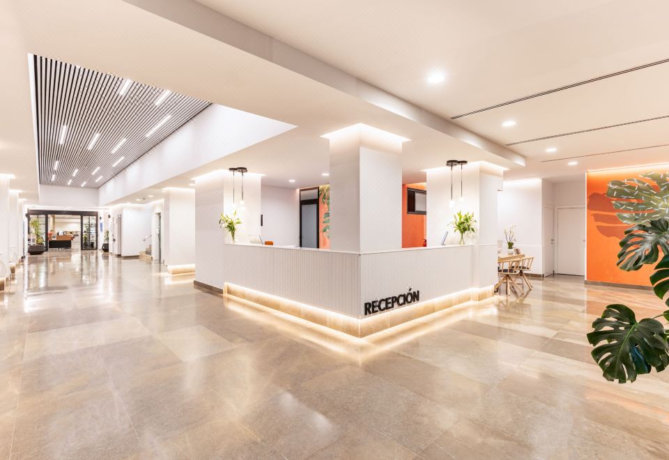 Hotel Cimbel Hotel Overview