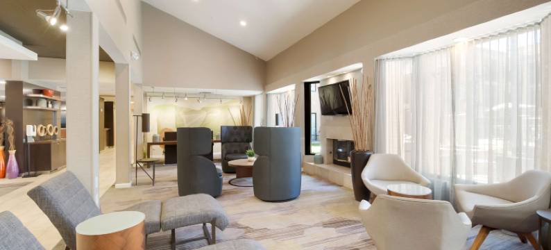 喷泉谷亨廷顿海滩索尼斯塔精选酒店(Sonesta Select Huntington Beach Fountain Valley)图片