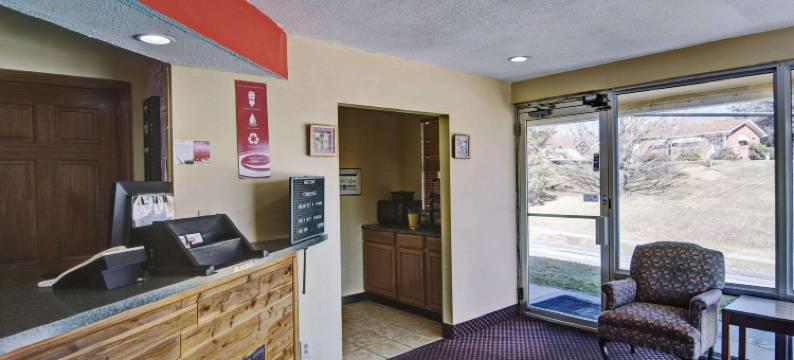 伊克诺旅馆，邻近布尔菲尔德学院(Econo Lodge Near Bluefield College)图片