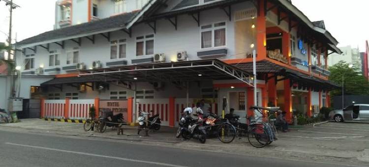 库尔尼亚酒店(Hotel Kurnia Perdana)图片