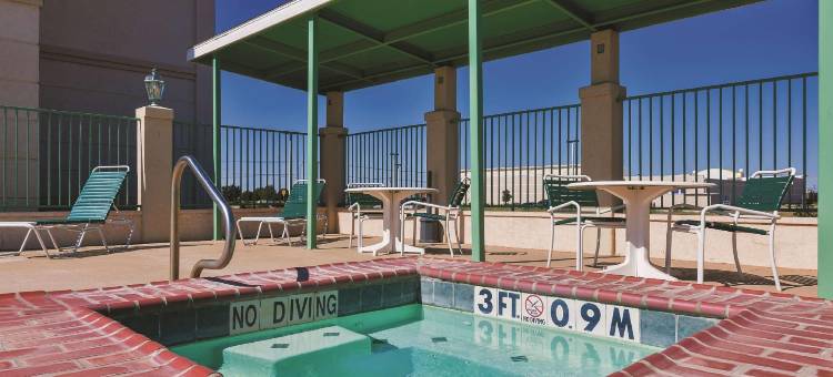 米德兰北拉昆塔温德姆套房酒店(La Quinta Inn & Suites by Wyndham Midland North)图片