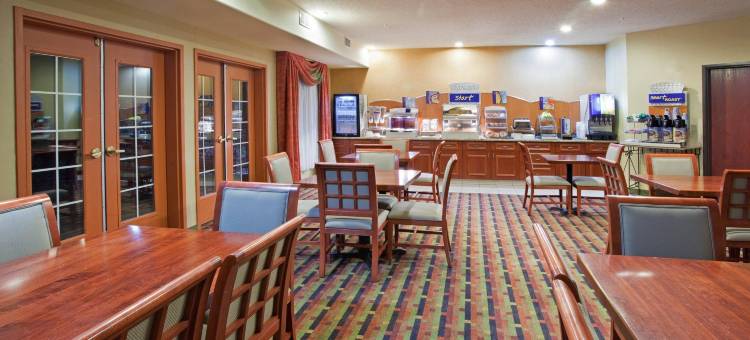 Holiday Inn Express & Suites CO弹簧 - 空军学院(Holiday Inn Express & Suites Colorado Springs North)图片