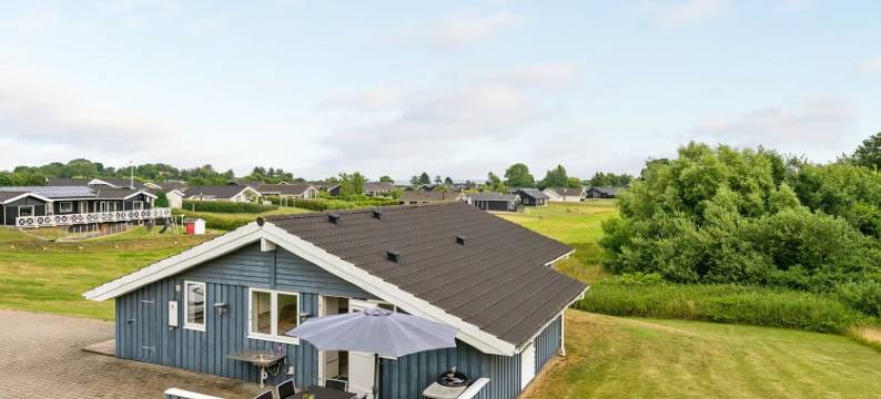 "Sisko" - 600m from the Sea图片