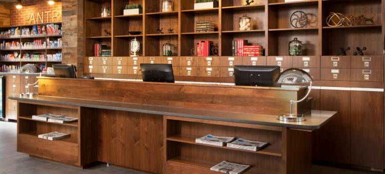 圣何塞机场万怡酒店(Courtyard San Jose Airport)图片