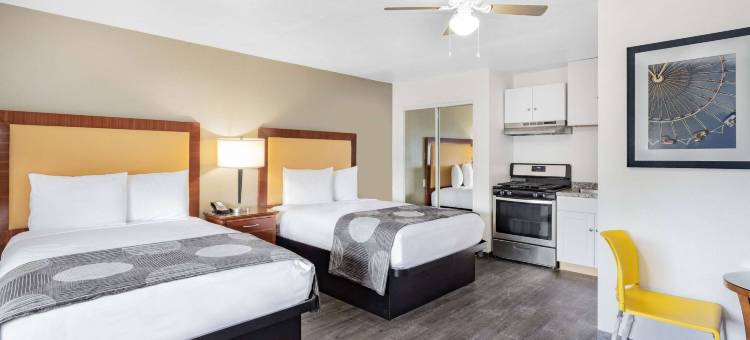 滨海套房旅店 - 温德姆戴斯酒店(Oceanside Inn & Suites, a Days Inn by Wyndham)图片