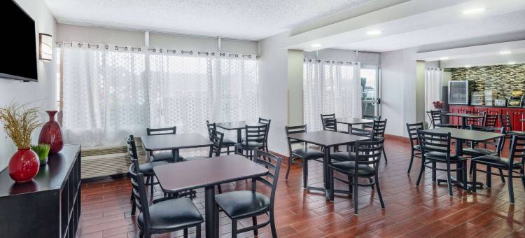 夏洛茨维尔大学区戴斯酒店(Days Inn by Wyndham Charlottesville/University Area)图片