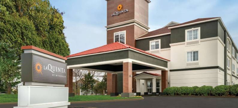 莱瑟姆奥尔巴尼机场拉昆塔温德姆套房酒店(La Quinta Inn & Suites by Wyndham Latham Albany Airport)图片