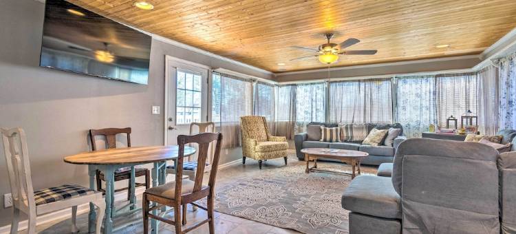 本顿度假租赁配有露台和火坑！(Benton Vacation Rental w/ Deck & Fire Pit!)图片