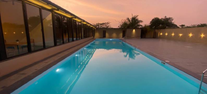 Karjat的Villament度假村(Villament Zinc Journey by the Fern, Karjat)图片